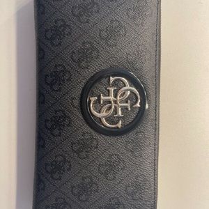 Guess purse